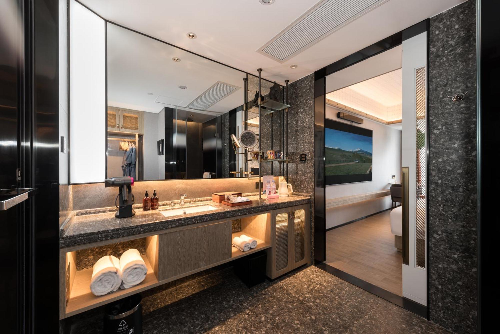 Paco Hotel Canton Tower Pazhou-Free Shuttle Bus For Canton Fair Екстериор снимка